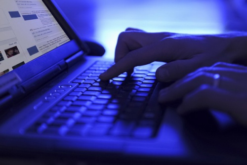 ФСБ хочет усилить контроль за Рунетом - «Интернет»