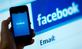 Пользователи Facebook фиксируют проблемы с публикацией статусов - «Интернет и связь»
