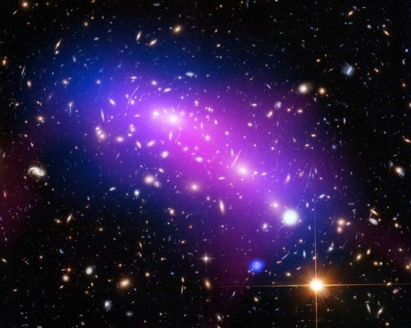 Фото дня: грандиозное галактическое «ДТП» - «Новости сети»