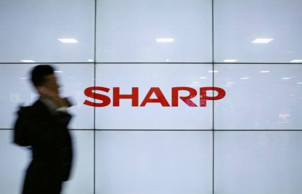 Foxconn договорилась купить Sharp со скидкой - «Новости сети»