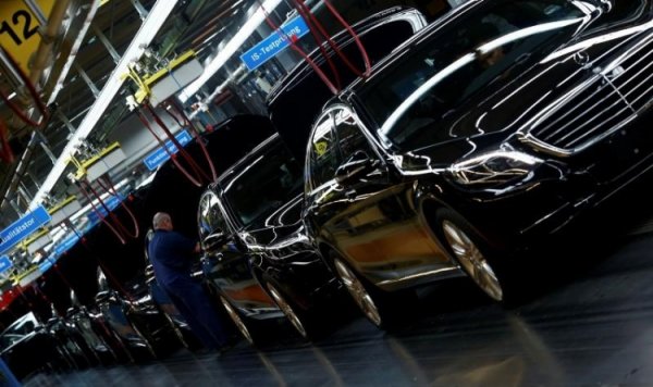 Mercedes продаст Uber люксовые седаны на $9,6 млрд - «Новости сети»