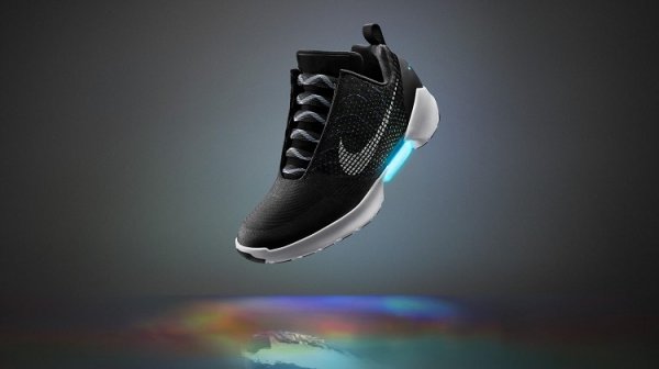 Nike представила cамозашнуровывающиеся кроссовки HyperAdapt 1.0 - «Новости сети»