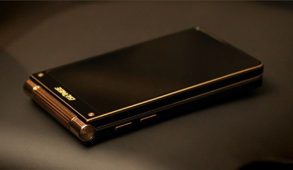 «Раскладушка» Gionee W909 с сенсором отпечатков пальцев дебютирует 29 марта - «Новости сети»