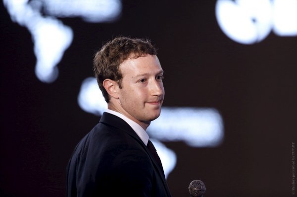 Рекорд: Facebook за день посетил миллиард человек - «Интернет и связь»
