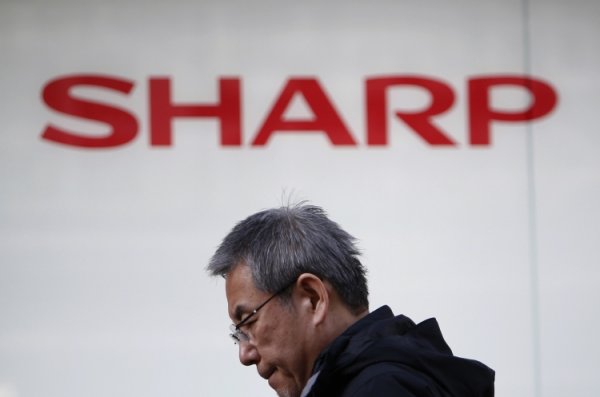 Sharp и Foxconn подпишут контракт 31 марта - «Новости сети»