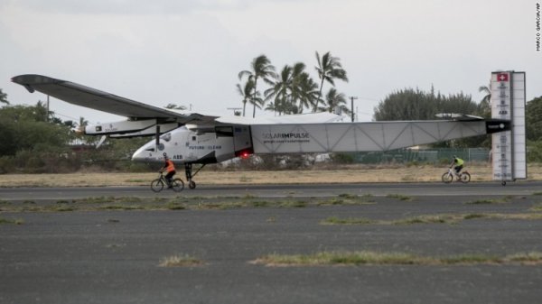 Самолёт Solar Impulse 2 на солнечных батареях завершил перелёт до Калифорнии - «Новости сети»