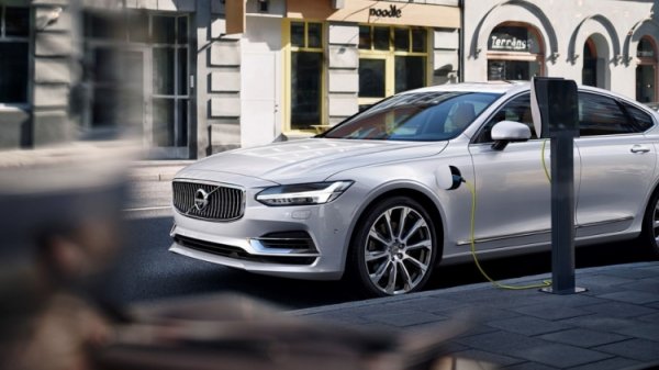 Volvo планирует продать к 2025 году 1 млн электрифицированных авто - «Новости сети»
