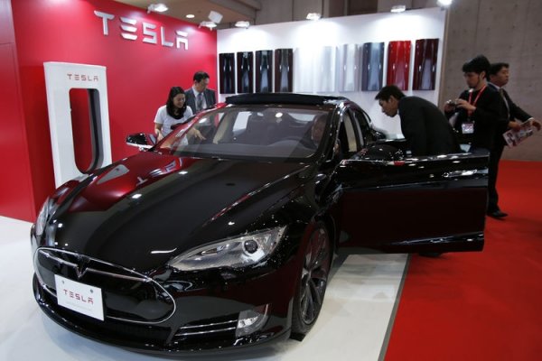 Tesla намерена собрать 500 тыс. электромобилей в 2018 году - «Новости сети»