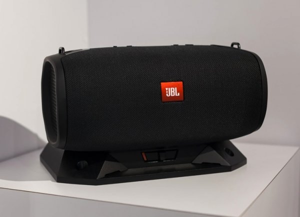 JBL BassPro Go: гибрид автомобильного сабвуфера и Bluetooth-динамика - «Новости сети»
