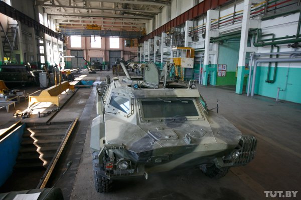 Хищник из Борисова: тест новейшего белорусского броневика, сконструированного девушкой - «Интернет и связь» Хищник из Борисова: тест новейшего белорусского броневика, сконструированного девушкой - «Интернет и связь»