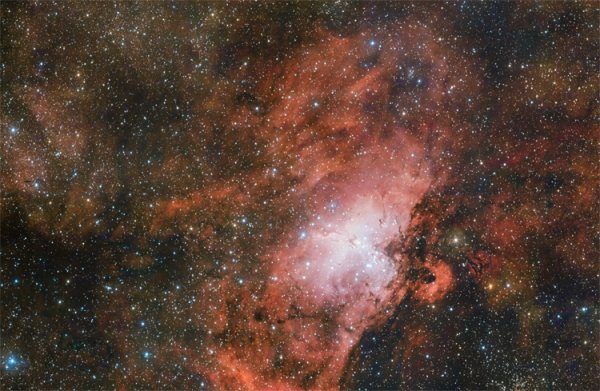 Фото дня: удивительное изображение трёх туманностей в одном поле - «Новости сети»