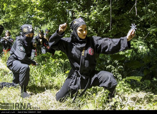 Фотофакт: как тренируются иранские девушки-ниндзя | 42.TUT.BY - «Интернет и связь»