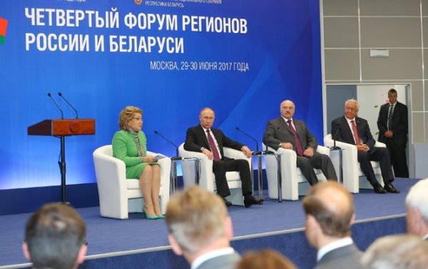 Лукашенко: мы поставили себе амбициозную задачу — превратить Беларусь в IT-страну | 42.TUT.BY - «Интернет и связь»