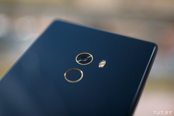 Обзор Xiaomi Mi Mix: очень необычный безрамочный смартфон, который вы вряд ли купите | - «Интернет и связь»