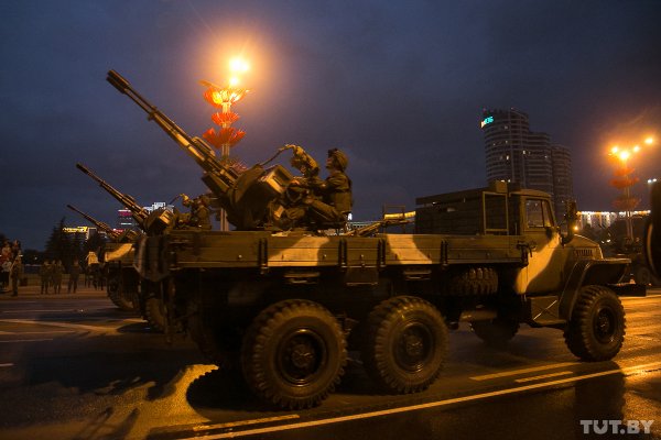 Танки в городе: что показали на вчерашней репетиции парада | - «Интернет и связь»