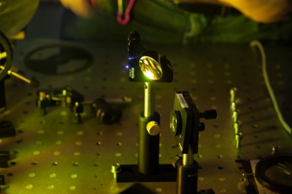 В России создана сверхбыстрая камера, снимающая голограммы - «Новости сети»