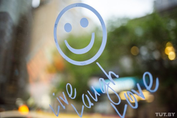 "Жизнь слишком коротка". Как таксист из Нью-Йорка после смерти сына дарит радость людям | - «Интернет и связь»