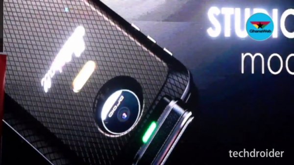 Ещё пять оригинальных модульных аксессуаров Moto Mods ожидают полноценный релиз - «Новости сети»