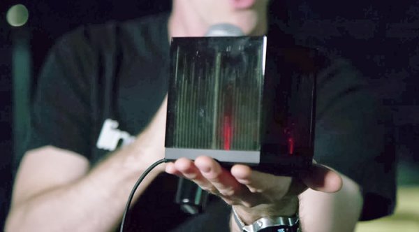 Голографический дисплей AMD Radeon Vega Holocube не появится в августе - «Новости сети»
