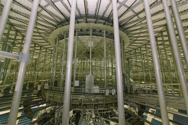 25 фур с оборудованием и антенны под куполом. Что скрывает "Минск-Арена" | - «Интернет и связь» 25 фур с оборудованием и антенны под куполом. Что скрывает "Минск-Арена" | - «Интернет и связь»