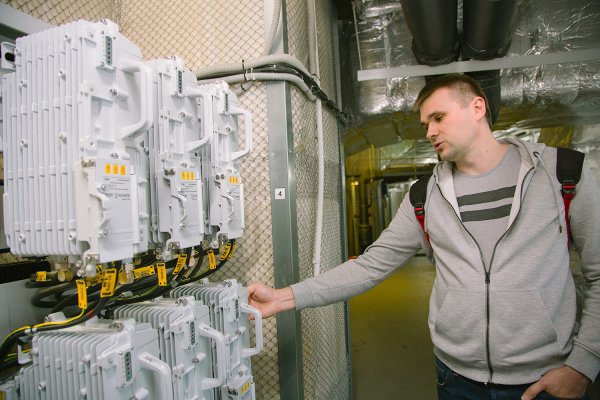 25 фур с оборудованием и антенны под куполом. Что скрывает "Минск-Арена" | - «Интернет и связь» 25 фур с оборудованием и антенны под куполом. Что скрывает "Минск-Арена" | - «Интернет и связь»