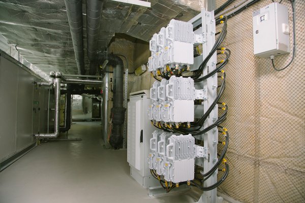 25 фур с оборудованием и антенны под куполом. Что скрывает "Минск-Арена" | - «Интернет и связь» 25 фур с оборудованием и антенны под куполом. Что скрывает "Минск-Арена" | - «Интернет и связь»