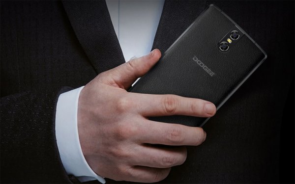 Doogee BL7000: смартфон с тремя 13-Мп камерами и батареей на 7060 мА·ч - «Новости сети»