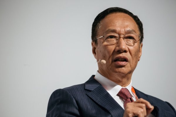 Foxconn построит в Мичигане центр для исследований в области ИИ и робомобилей - «Новости сети» Foxconn построит в Мичигане центр для исследований в области ИИ и робомобилей - «Новости сети»