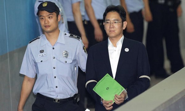 Руководитель Samsung может отправиться за решётку на 12 лет - «Новости сети»
