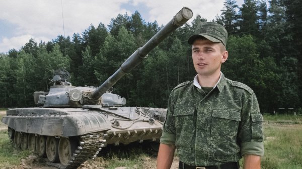 Танкисты ответили трактористу: гигантский логотип World of Tanks появился под Борисовом | - «Интернет и связь» Танкисты ответили трактористу: гигантский логотип World of Tanks появился под Борисовом | - «Интернет и связь»