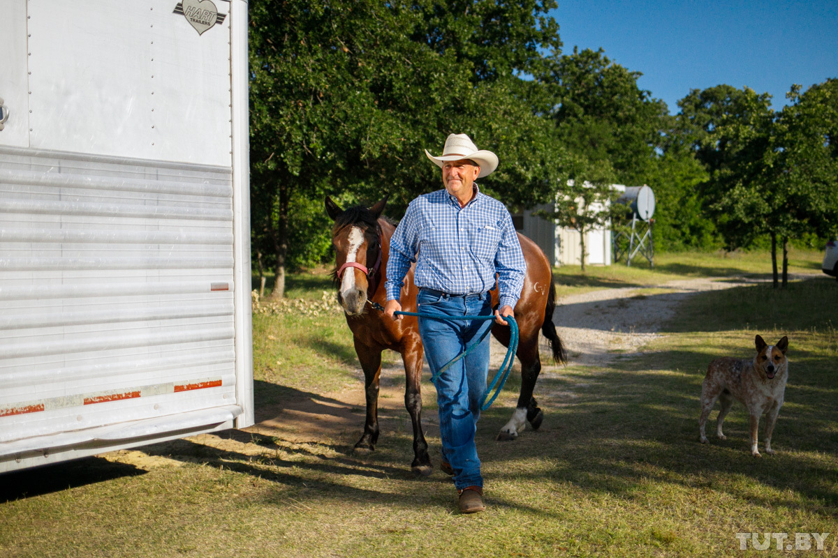 Техасский ковбой песня. Жизнь в Техасе. Живу в Техасе. Техас как живут люди. Книга о жизни в Техасе.