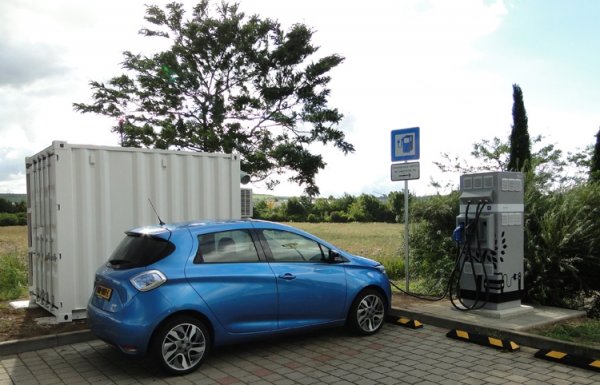 Аккумуляторы от электромобилей Renault получат вторую жизнь в зарядных станциях - «Новости сети»