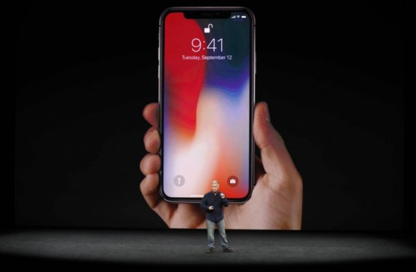 Apple столкнулась с проблемами при производстве сканеров лица для iPhone X - «Новости сети»