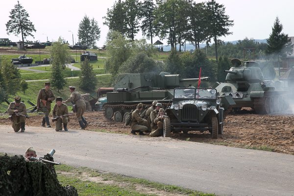 Единственная в Беларуси Су-76 и бой с элитой СС: как отметили "День танкиста" на "Линии Сталина" | - «Интернет и связь» Единственная в Беларуси Су-76 и бой с элитой СС: как отметили "День танкиста" на "Линии Сталина" | - «Интернет и связь»