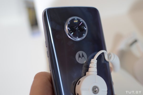 Главные смартфоны IFA 2017: чем нам запомнились флагманы LG V30 и Moto X4 | - «Интернет и связь»