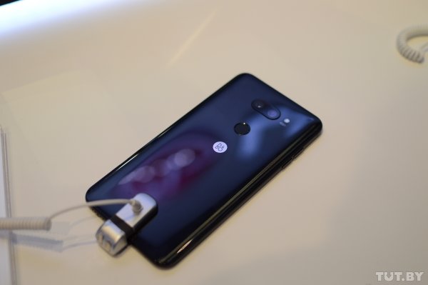 Главные смартфоны IFA 2017: чем нам запомнились флагманы LG V30 и Moto X4 | - «Интернет и связь»