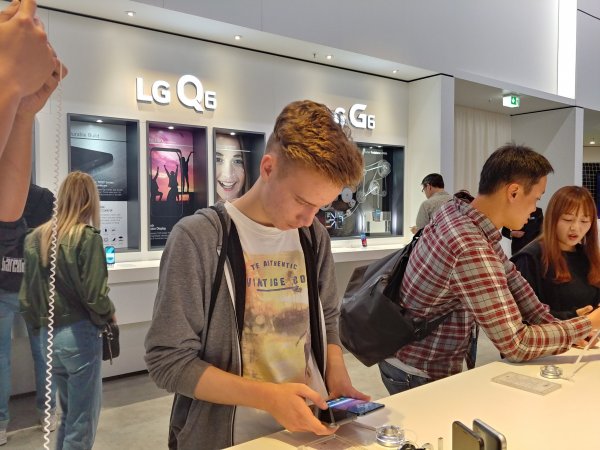 Главные смартфоны IFA 2017: чем нам запомнились флагманы LG V30 и Moto X4 | - «Интернет и связь»