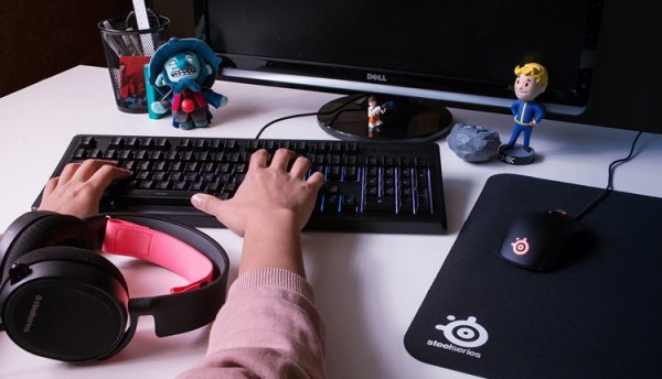 Игровая клавиатура SteelSeries Apex 150 с пятизонной RGB-подсветкой - «Новости сети»
