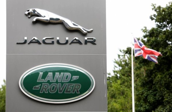 Jaguar Land Rover назвала сроки перевода всех автомобилей на электрические версии - «Новости сети»