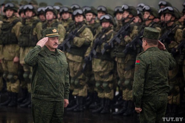 Маленькая война под Борисовом: какое оружие показали Лукашенко на учениях "Запад-2017"  - «Интернет и связь»