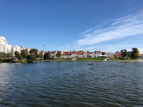 Обзор iPhone 8: мощный отвлекающий маневр Apple | - «Интернет и связь»