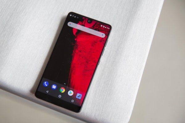 Отсутствие 3,5-мм разъёма в Essential Phone компенсирует подключаемый аудиомодуль - «Новости сети»