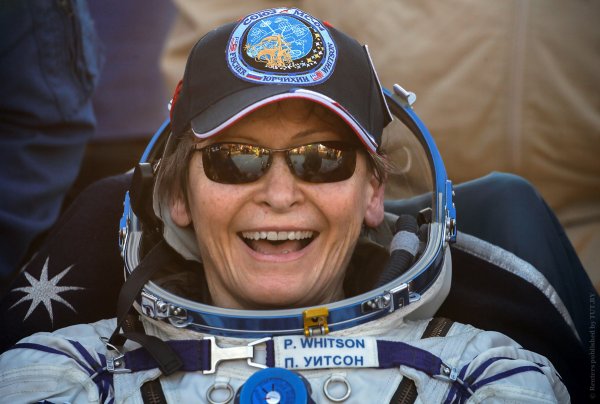 Первая женщина-командир МКС вернулась на Землю  - «Интернет и связь»