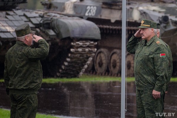 Потери на миллионы долларов и новая техника: самые важные моменты "Запад-2017"  - «Интернет и связь»