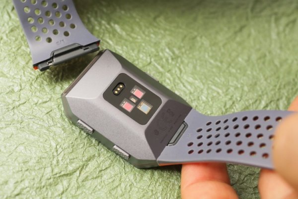 Продажи Bluetooth-гарнитуры Fitbit Flyer и смарт-часов Fitbit Ionic начнутся 1 октября - «Новости сети» Продажи Bluetooth-гарнитуры Fitbit Flyer и смарт-часов Fitbit Ionic начнутся 1 октября - «Новости сети»