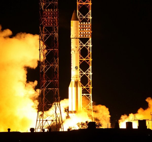 Старт ракеты-носителя «Протон-М» с новым спутником связи прошёл успешно - «Новости сети»