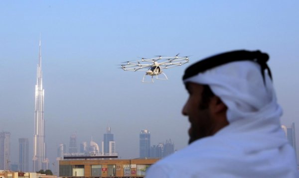 В Дубае прошёл первый тестовый полёт беспилотного такси - «Новости сети»