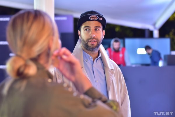 Видео: как мы летали на презентацию Samsung Galaxy Note 8 в Москву и встретили Урганта | - «Интернет и связь»