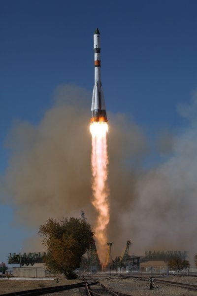 Фото дня: старт ракеты «Союз-2.1а» с грузовым кораблём «Прогресс МС-07» - «Новости сети»