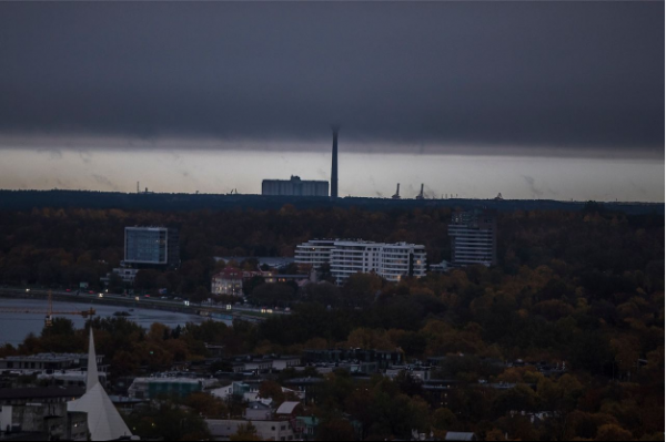 Фотофакт. В Эстонии прошел черный дождь | - «Интернет и связь»